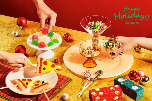今年のクリスマスはキャンディで飾る“甘い晩餐会”！アドベントカレンダーや光るサンタなど、心躍るラインナップ　PAPABUBBLEが贈るHOLIDAY TABLE　11月1日より発売