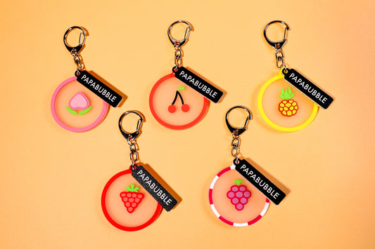 PAPABUBBLEのカプセルトイ第4弾　キャンディチャームカプセルトイに新作のラバーキーホルダーが登場！　直径5cm、キャンディ型のキュートなキーホルダー