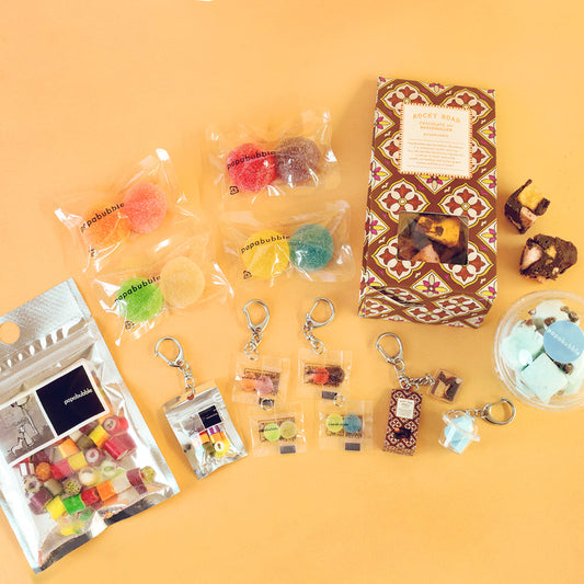 まるで本物？！全5種のかわいすぎるお菓子たちがマスコットチャームになって登場　PAPABUBBLEのカプセルトイシリーズ　8月6日より発売